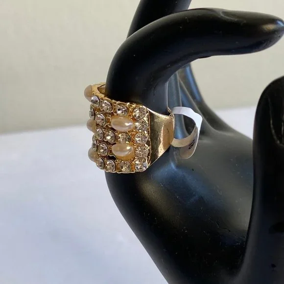 JUMBO Gold sz Various Pearl Rhinestone layered Ring - Picture 6 of 6